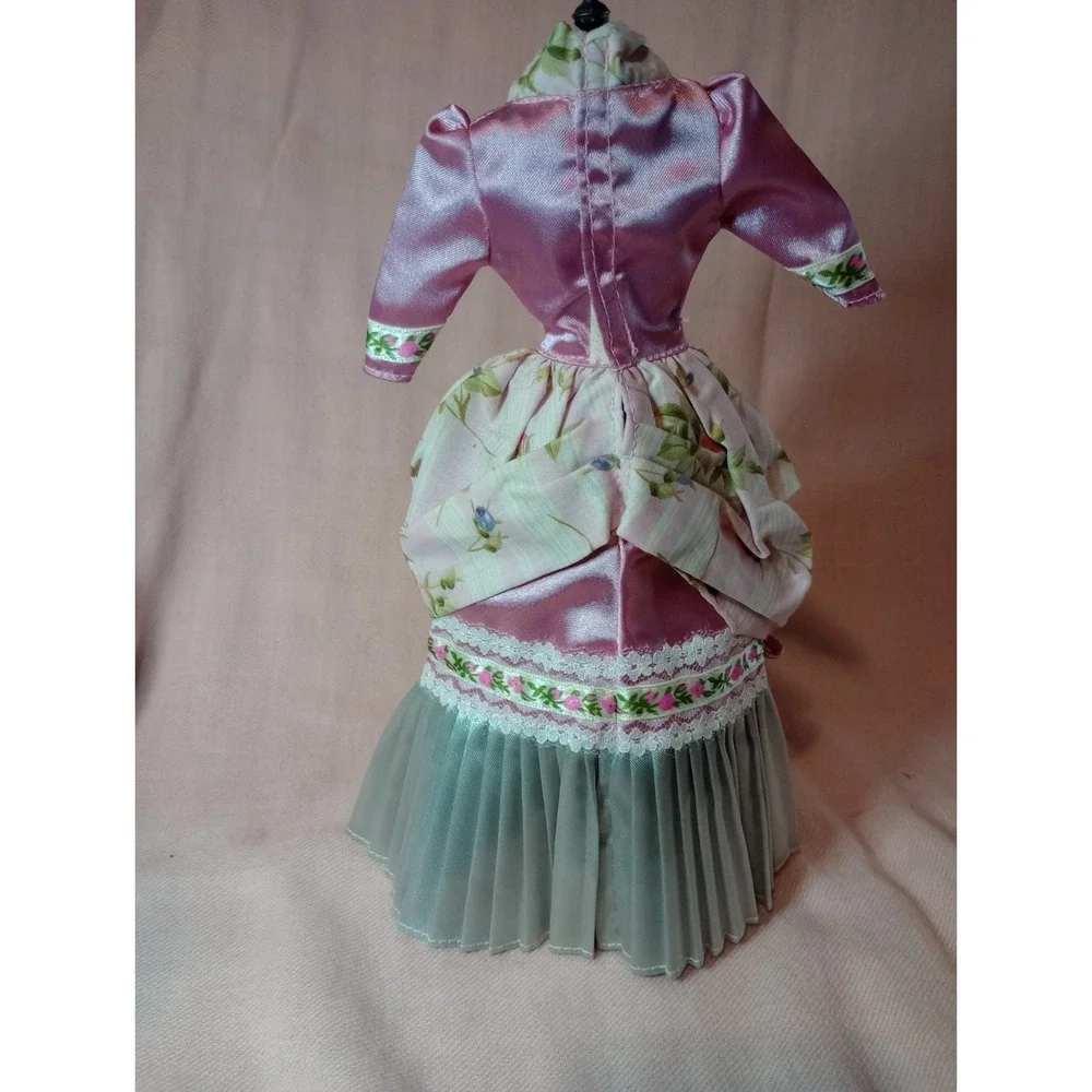 Jakks Pacific lovely 1998